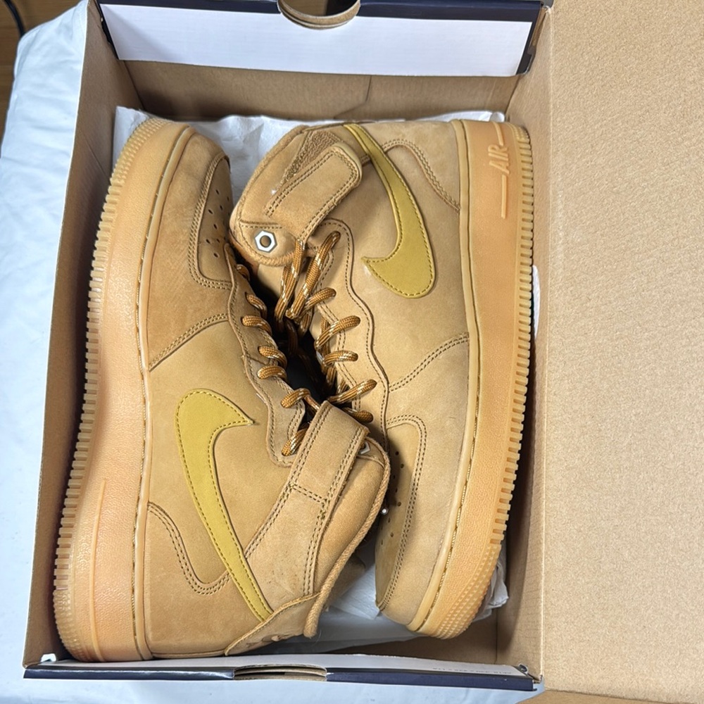 Nike Air Force 1 Mid ‘07 WB